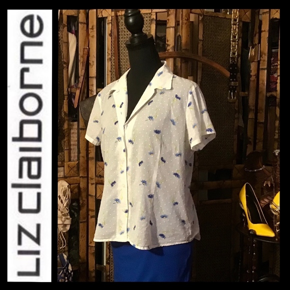 Liz Claiborne Tops - Spring Summer Lightweight Button-Up Short Sleeved